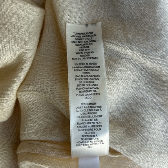 New Chico’s yellow top - Picture 9 of 10